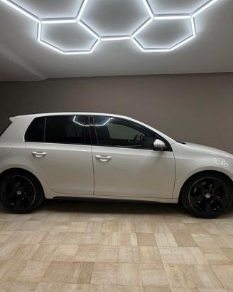 Volkswagen Golf GTI 2.0 TSI 5p.
