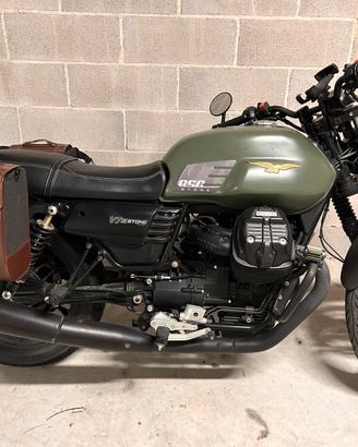 Moto Guzzi V7 Stone III