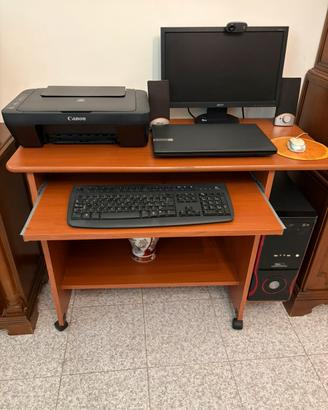 Mobile per computer, con rotelle