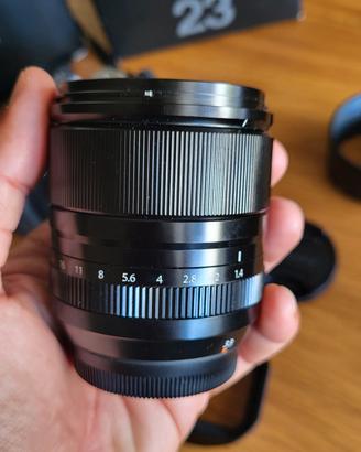 obiettivo FUJIFILM 33mm 1.4 nuova serie