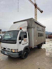 Nissan Cabstar Centinato Furgone