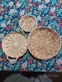 tris di cestini in vimini 