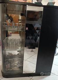 mobiletto a vetrinetta