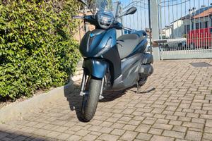 Beverly 400S verde tempesta