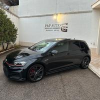 Volkswagen Golf GTI 2.0 230 CV TSI DSG 5p.