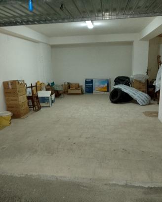 Mascalucia via Condorelli garage 32 mq
