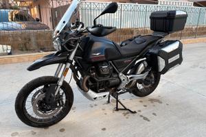 Moto Guzzi V85 TT (09/2022) - Km 4960 - come nuova