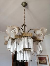 Lampadario stile liberty 