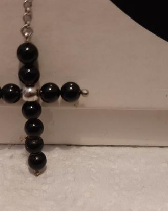 Catenina in argento con crocifisso e perle