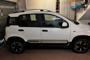 FIAT PANDA CROSS