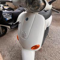 PIAGGIO Vespa Et2 50 - anno 2002