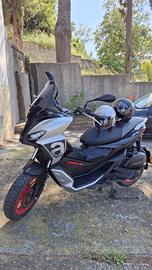 aprilia sr gt 125