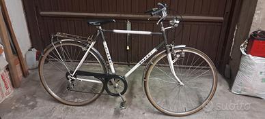 Bicicletta ruota 28 con cambio 