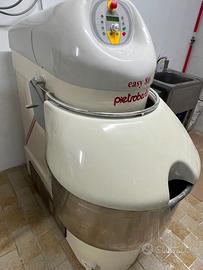 Impastatrice 80 kg  di impasto nuova