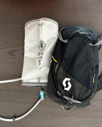Zaino Scott Perform Evo Hy’16– Con sacca Hydrapak