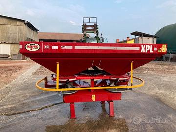 AGREX XPL 800 - Spandiconcime portato