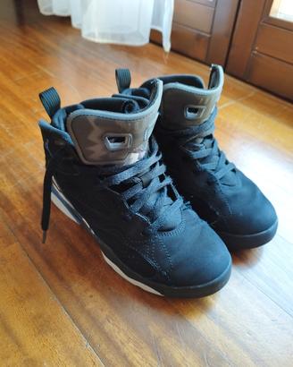 Scarpe Jordan bimbo numero  33 MVP come nuove