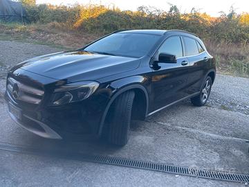 Mercedes Benz gla 180d