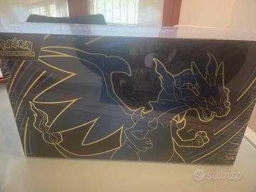 COLLEZIONE ULTRA PREMIUM MEGA CHARIZARD