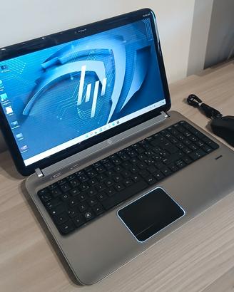 NOTEBOOK HP DA 16 POLLICI IN ALLUMIMIO DORATO.