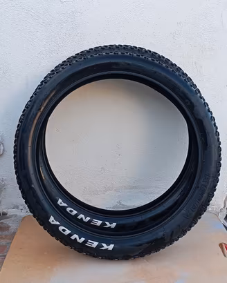 Due copertoni Kendall 26x4 bicicletta elettrica 