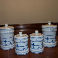 quattro contenitori per cucina