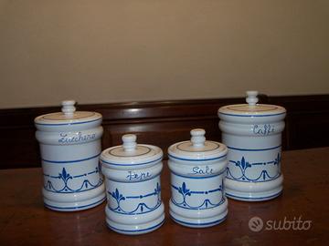 quattro contenitori per cucina