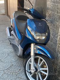 Beverly 250
