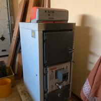 Caldaia a legna Unical