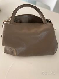 Borsa a mano in pelle color tortora