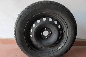 Kit 4 Gomme Invernali Nokian 205/60 R16 96H  