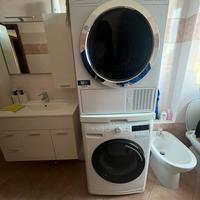 Colonna lavatrice Whirpool e asciugatrice Beko