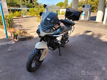 CF moto 800 MT limited edition