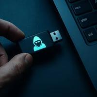Chiavetta USB anonima – naviga senza lasciare trac