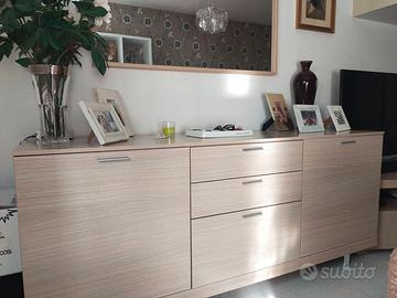 Mobile capiente con specchio 