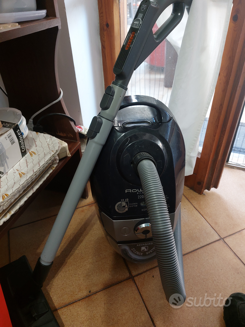 Aspirateur rowenta discount silence force 2200w