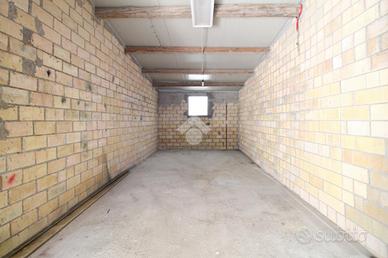 BOX A ROSETO DEGLI ABRUZZI