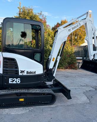 E264 - ESCAVATORE 27Q BOBCAT E26
