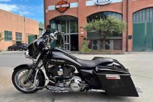 HARLEY-DAVIDSON STREET GLIDE