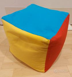 Pouf cubico