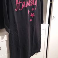 T-shirt lunga con scritta 