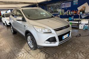 Ford Kuga 2.0 TDCI 140 CV 4WD Powershift