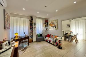 TRILOCALE A POCHI MINUTI DALLA SVIZZERA CON BOX