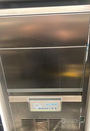 Fabbricatore ghiaccio