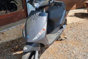Piaggio zip 50 4t