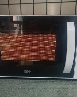 Forno a microonde 