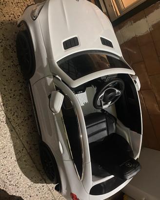 Auto elettrica Mercedes per bambini