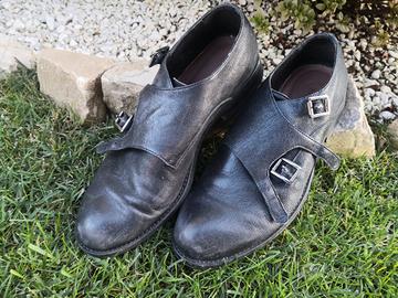 Scarpe doppia fibbia John Barritt