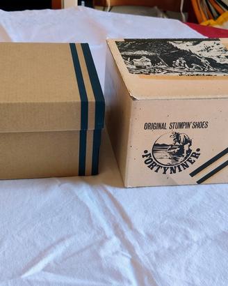 2 scatole scarpe vuote Fred Perry + Fortyniner
