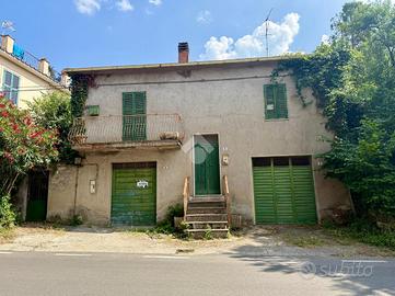 3 LOCALI A VASANELLO